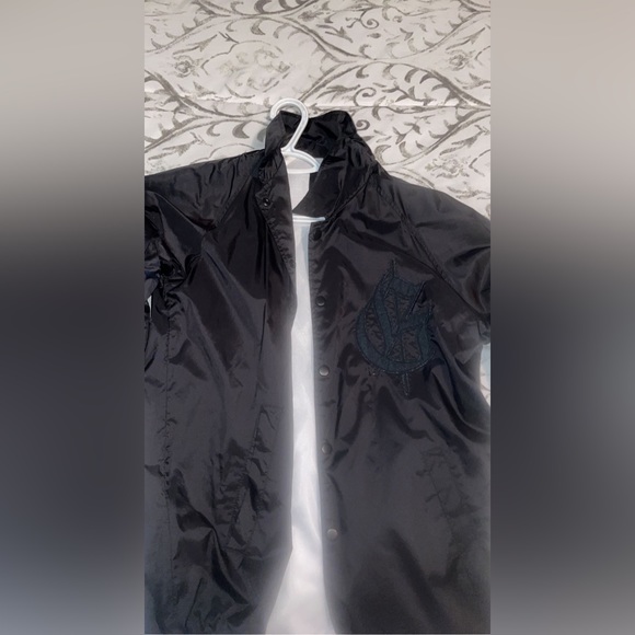 LIMITED EDITION GEAZY JACKET - Picture 2 of 2